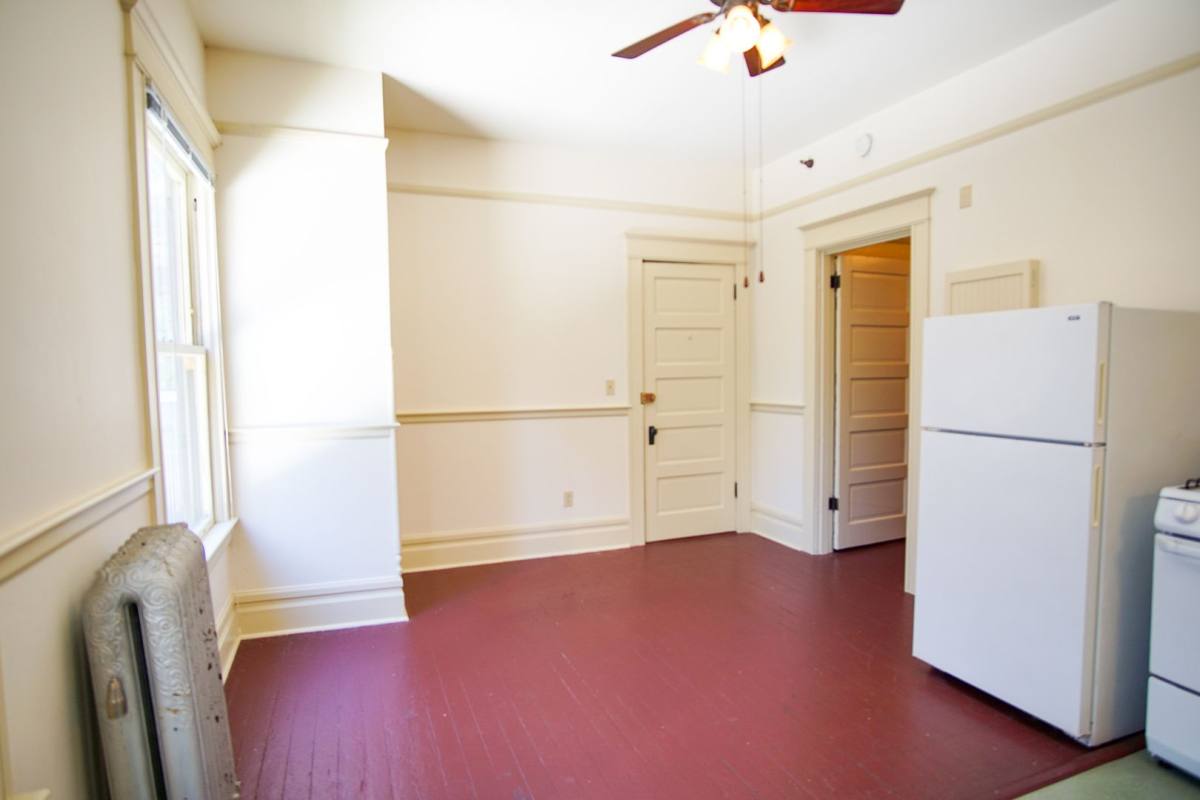 Apartment for rent at 1834 SW 5th Ave, Portland, OR 97201