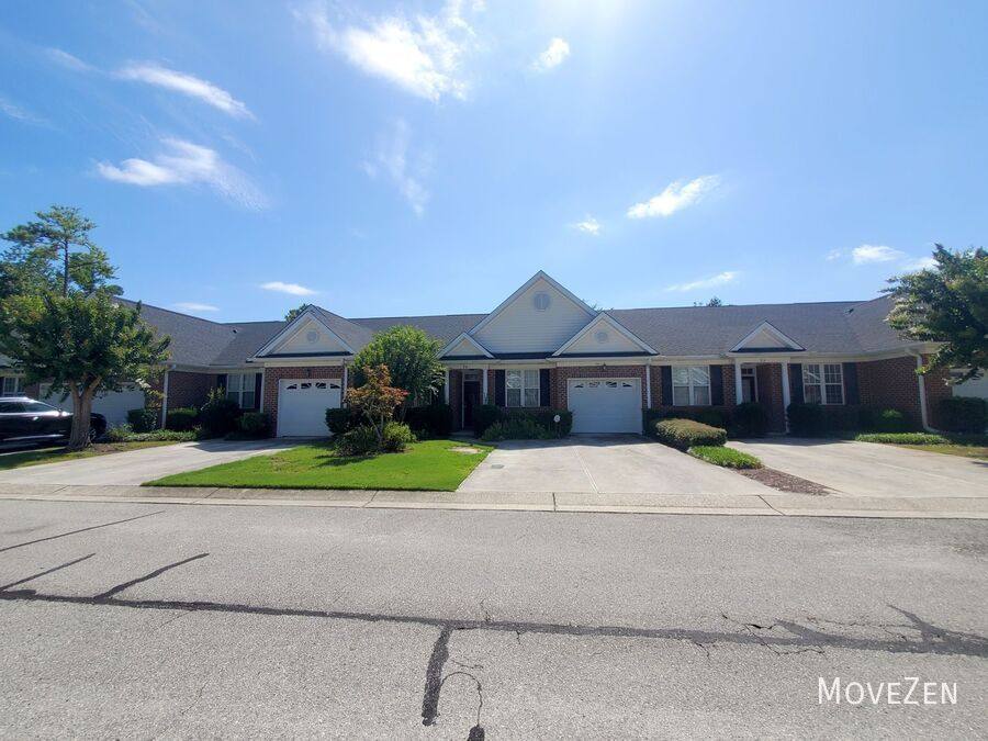 Townhouse for rent at 5006 Carleton Dr #94, Wilmington, NC 28403
