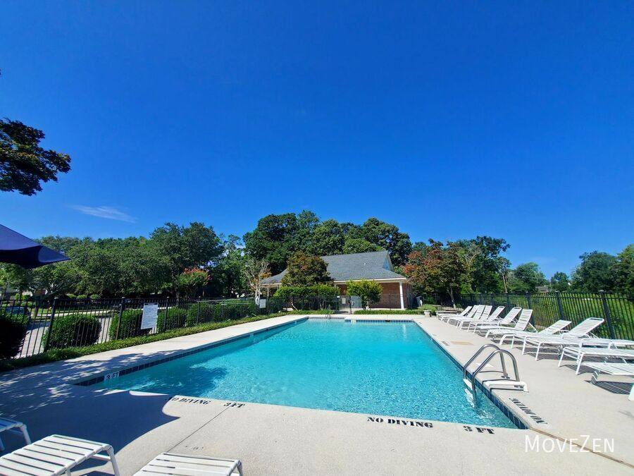Townhouse for rent at 5006 Carleton Dr #94, Wilmington, NC 28403