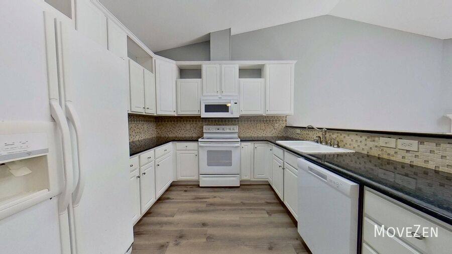 Townhouse for rent at 5006 Carleton Dr #94, Wilmington, NC 28403