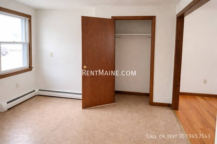 Apartment for rent at 19 Hemlock St, Bangor, ME 04401