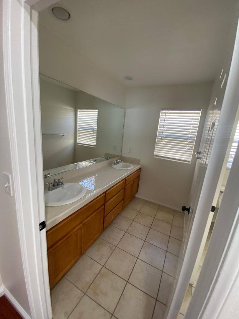 House for rent at 9456 N Hendrix Lane, North Hills, CA 91343