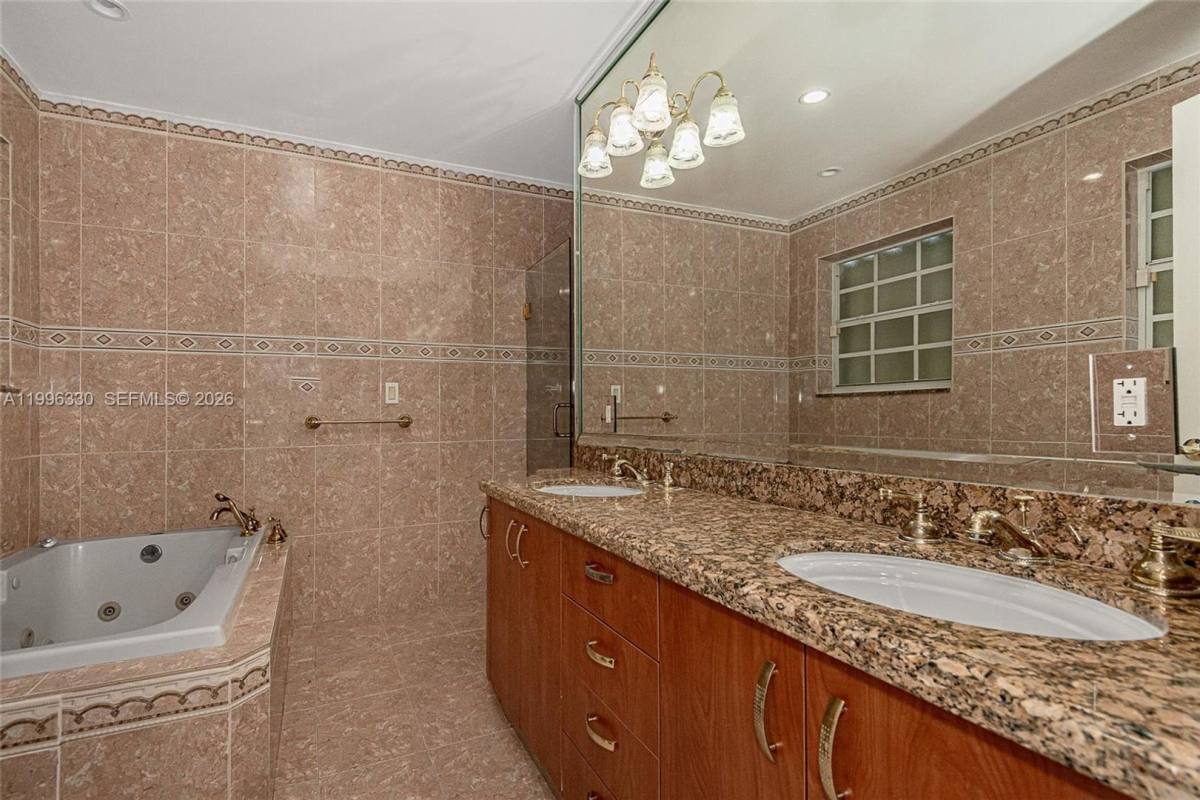 House for rent at 2545 NE 207th St, Miami, FL 33180