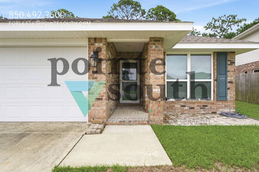 House for rent at 12319 Pinfish Rd, Pensacola, FL 32506
