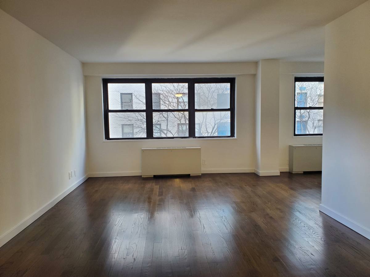 Apartment for rent at 401 E 88th St #EV3C, New York, NY 10128