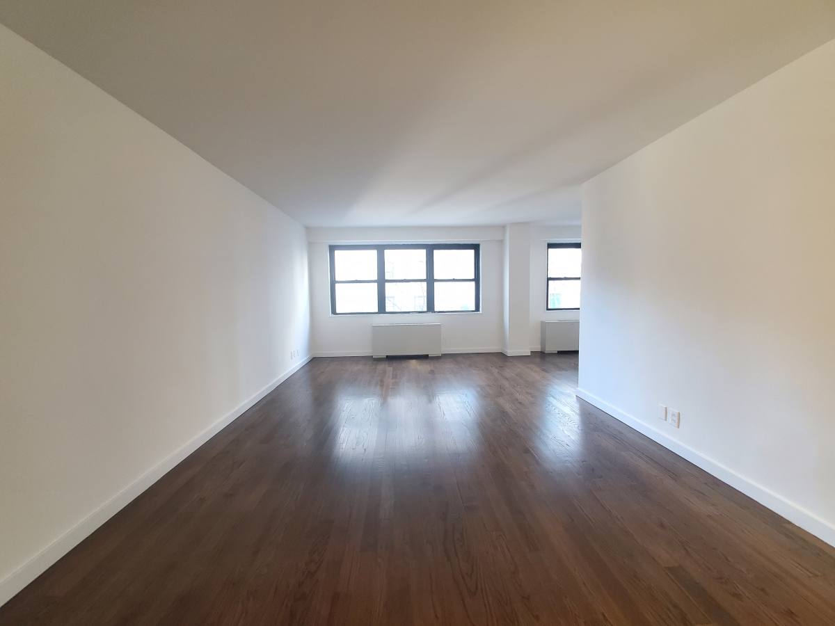 Apartment for rent at 401 E 88th St #EV3C, New York, NY 10128