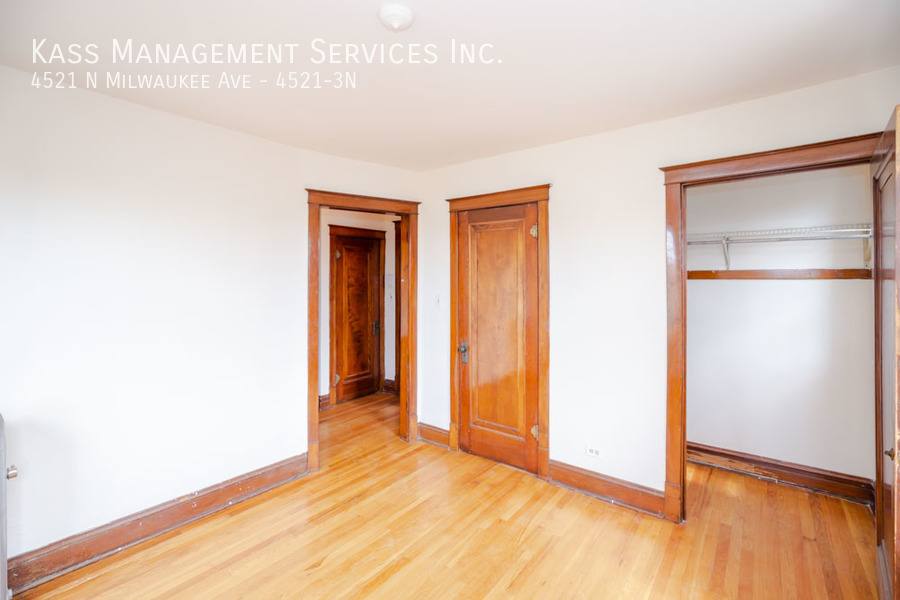 Apartment for rent at 4521 N Milwaukee Ave #3N, Chicago, IL 60630