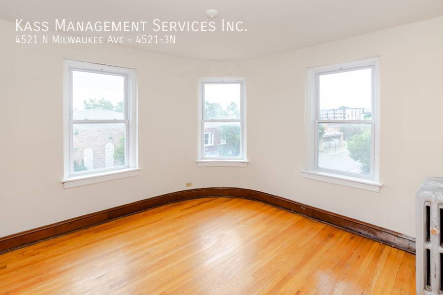 Apartment for rent at 4521 N Milwaukee Ave #3N, Chicago, IL 60630