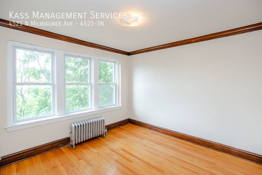 Apartment for rent at 4521 N Milwaukee Ave #3N, Chicago, IL 60630