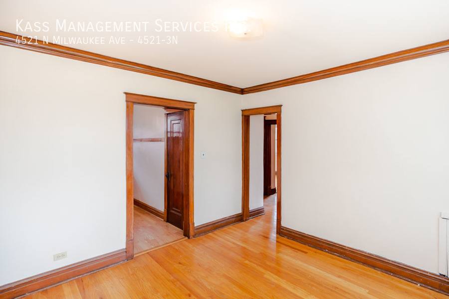 Apartment for rent at 4521 N Milwaukee Ave #3N, Chicago, IL 60630