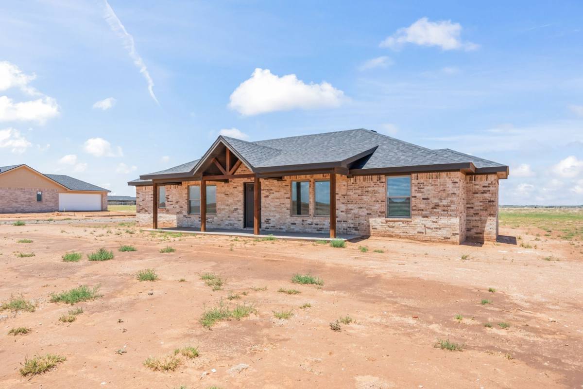 House for rent at 10601 E Cr, Slaton, TX 79364