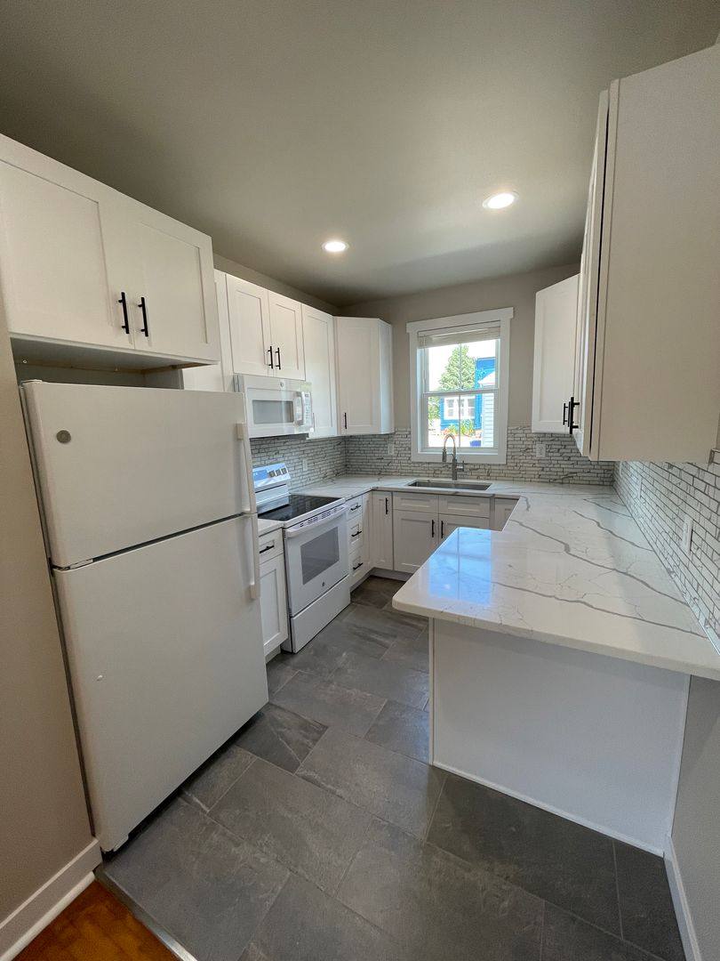 Apartment for rent at 133 S Prairie Ave, Sioux Falls, SD 57104