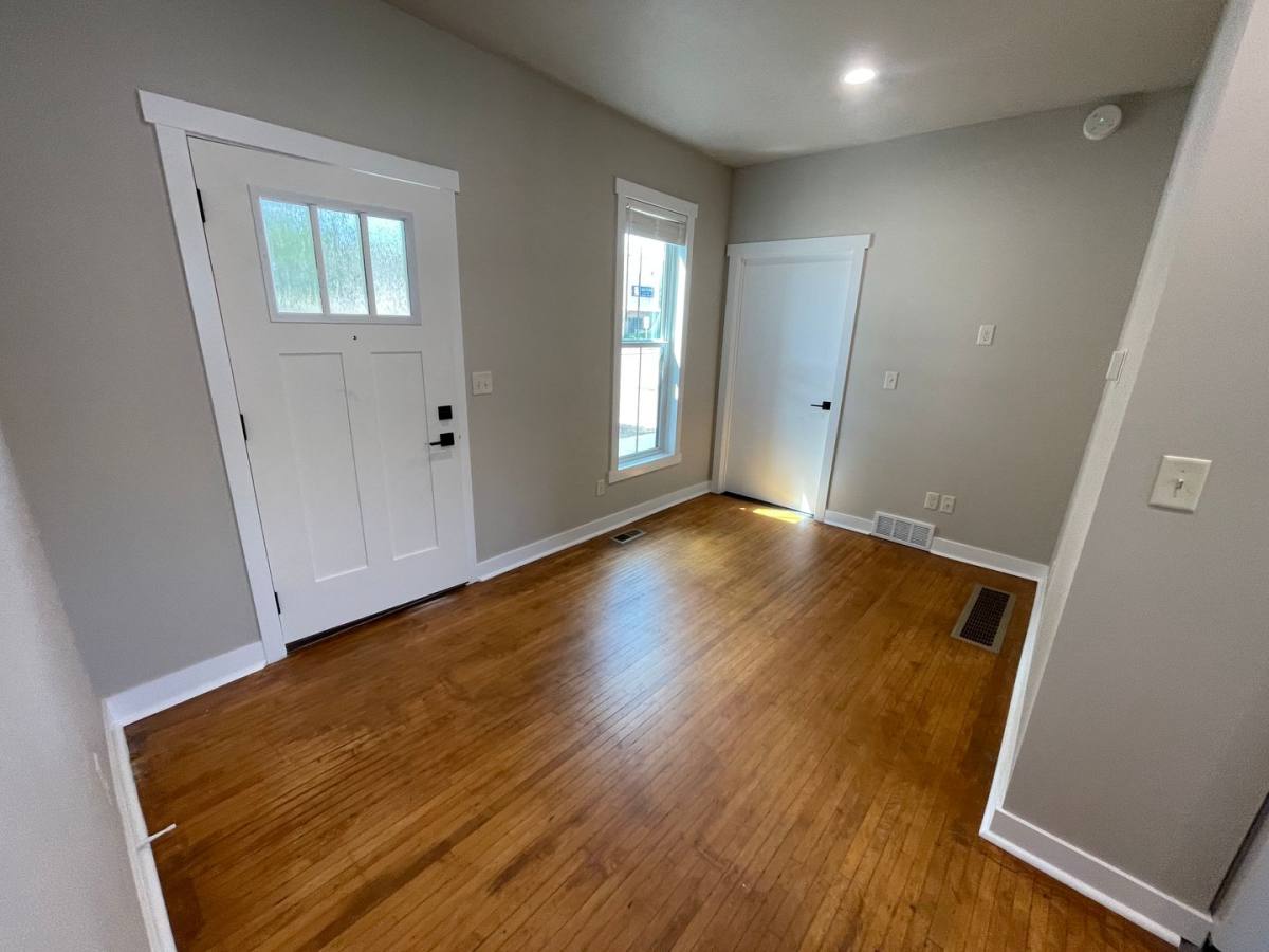 Apartment for rent at 133 S Prairie Ave, Sioux Falls, SD 57104
