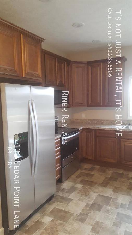 Townhouse for rent at 132 Cedar Point Lane, Harrisonburg, VA 22801