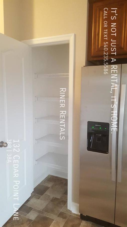 Townhouse for rent at 132 Cedar Point Lane, Harrisonburg, VA 22801