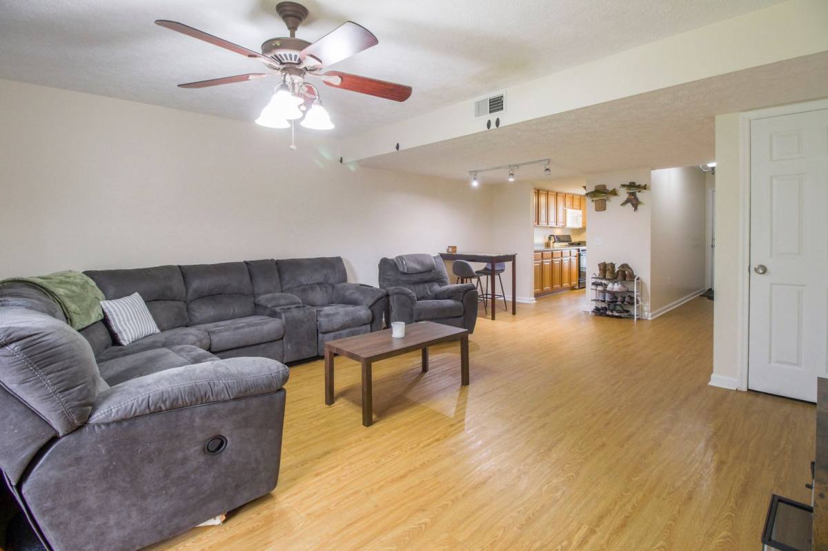 House for rent at 34 Knollwood Circle, Savannah, GA 31419