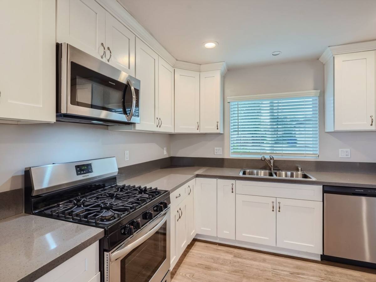 Apartment for rent at 5370 W Falls View Dr, San Diego, CA 92115