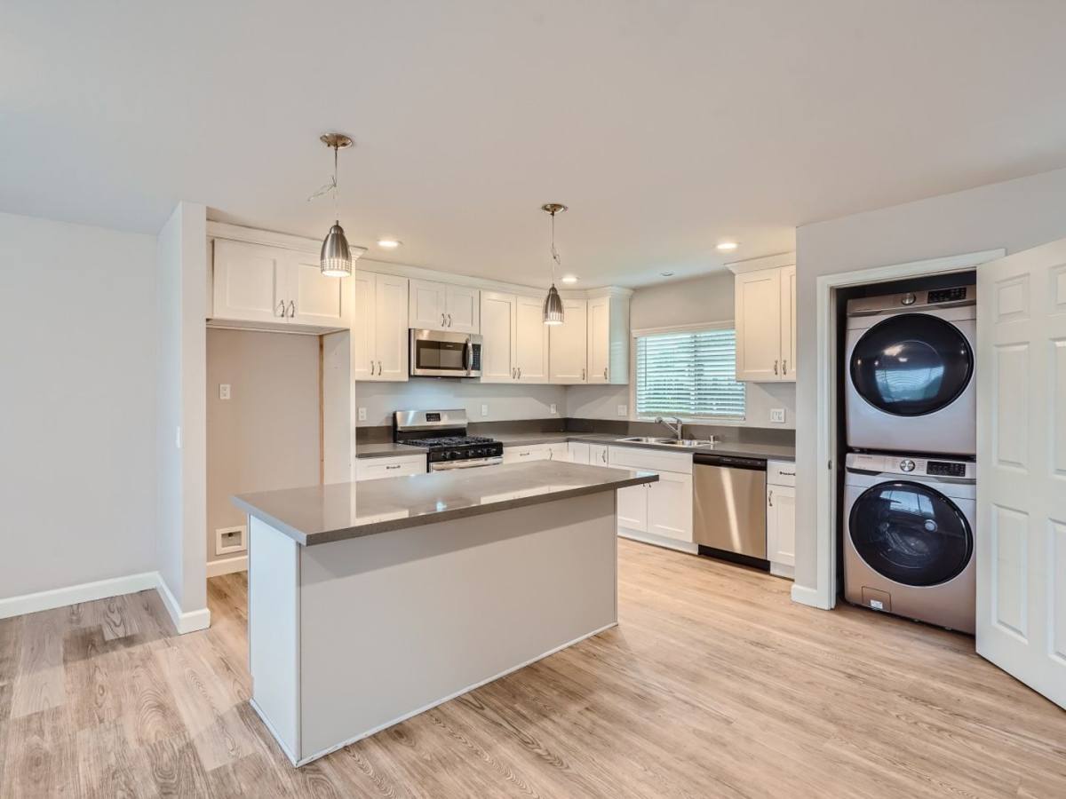 Apartment for rent at 5370 W Falls View Dr, San Diego, CA 92115