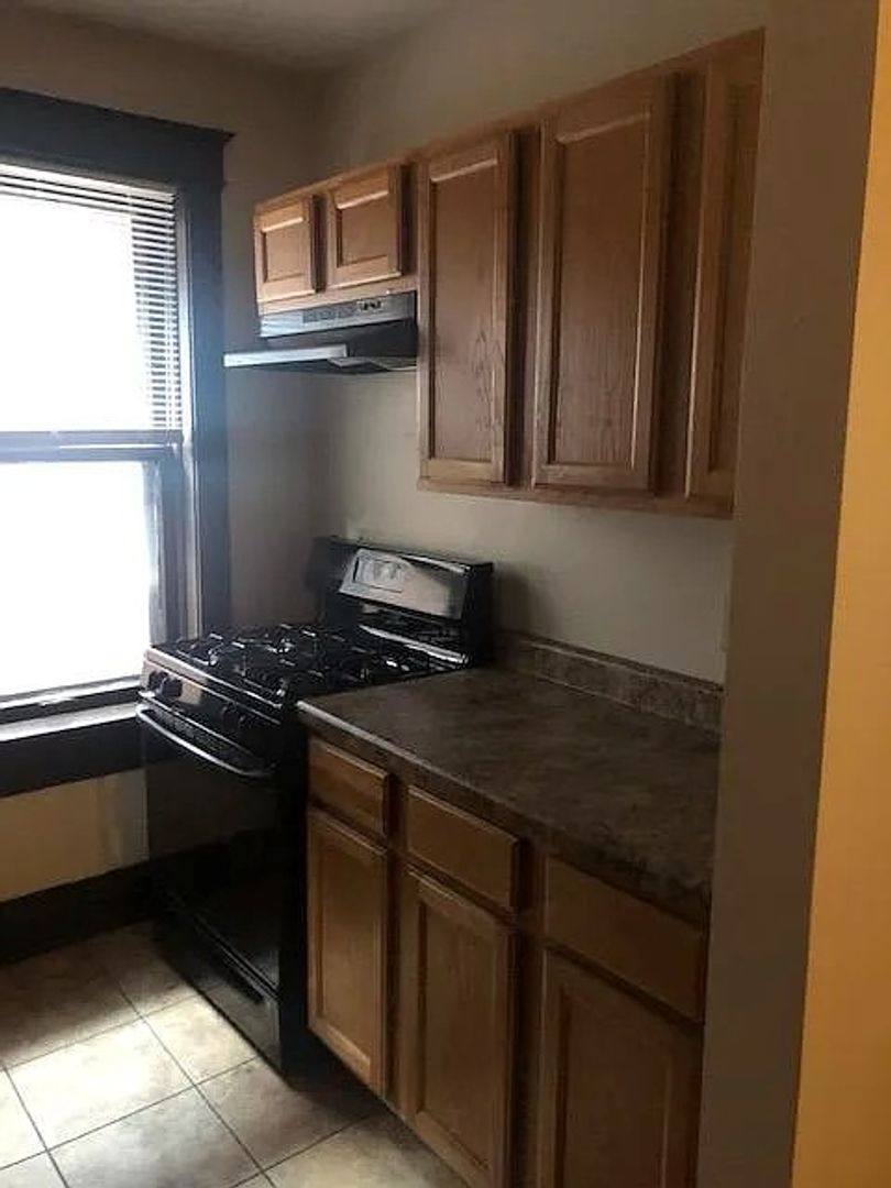 Apartment for rent at 4500 Wichita Ave, Saint Louis, MO 63110