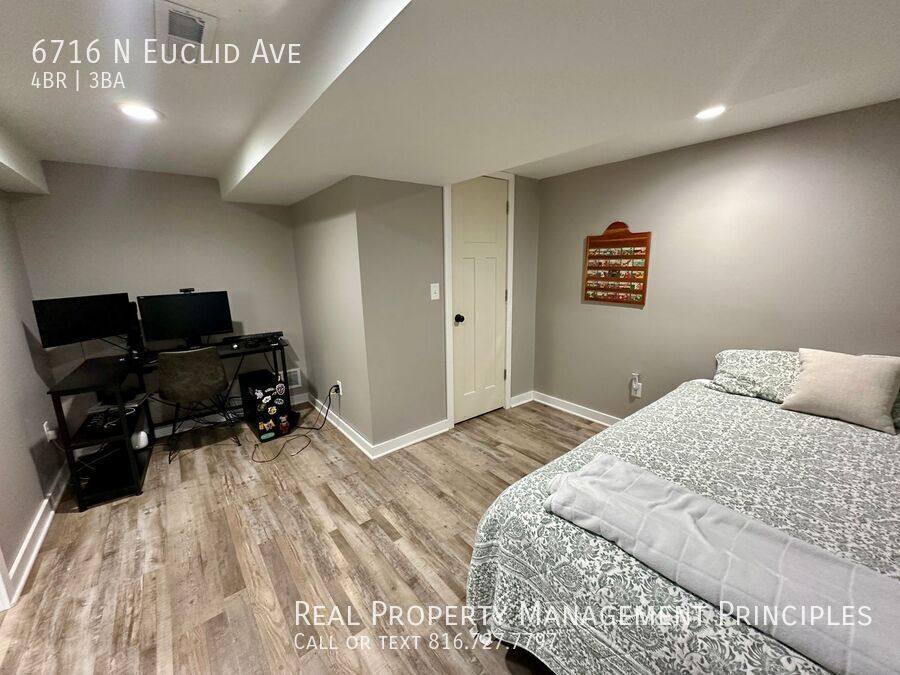 House for rent at 6716 N Euclid Ave, Kansas City, MO 64118