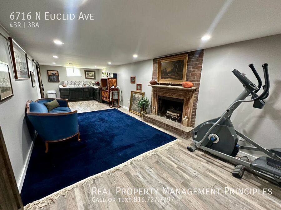 House for rent at 6716 N Euclid Ave, Kansas City, MO 64118