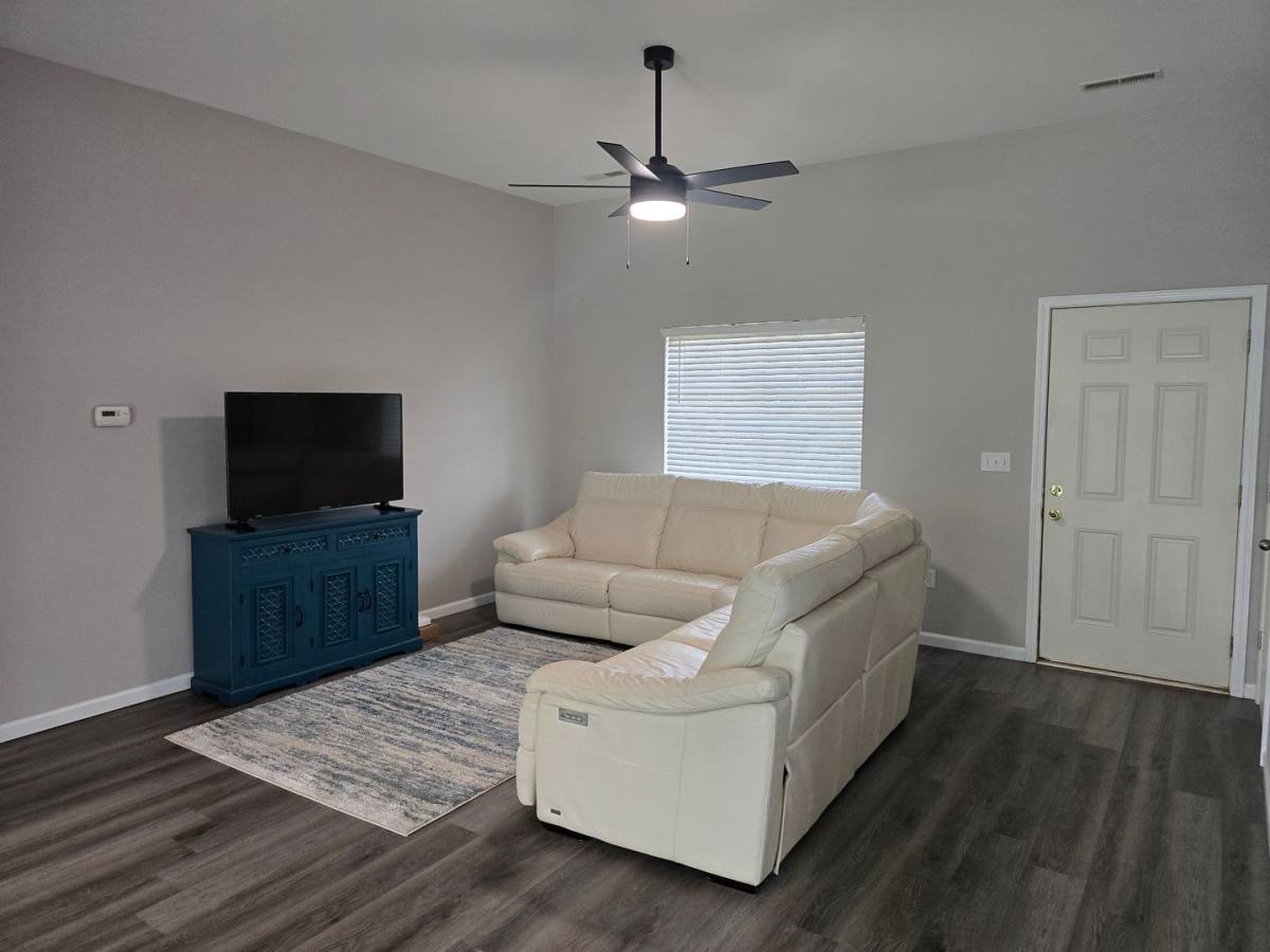 House for rent at 225 Settlers Pass, Waynesville, MO 65583