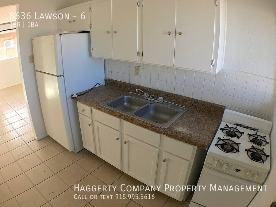 Apartment for rent at 8636 Lawson #6, El Paso, TX 79904