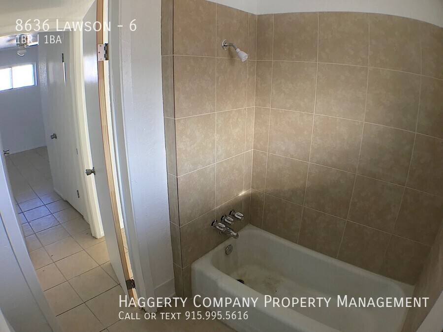 Apartment for rent at 8636 Lawson #6, El Paso, TX 79904