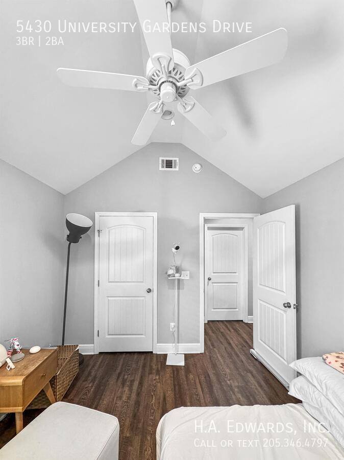 House for rent at 5430 University Gardens Dr, Cottondale, AL 35453