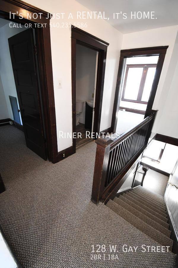 Townhouse for rent at 128 W Gay St, Harrisonburg, VA 22801