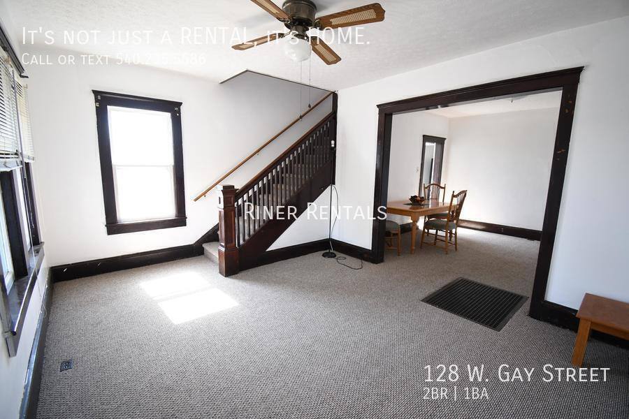 Townhouse for rent at 128 W Gay St, Harrisonburg, VA 22801