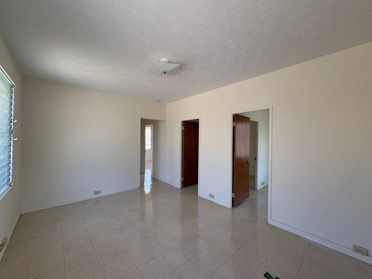 Apartment for rent at 1416 10th Ave, Honolulu, HI 96816