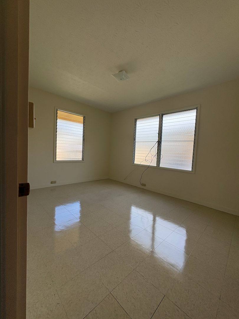 Apartment for rent at 1416 10th Ave, Honolulu, HI 96816