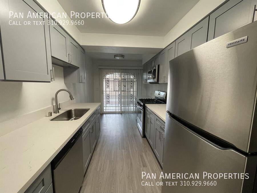 Apartment for rent at 400 Merrimac Way #24, Costa Mesa, CA 92626