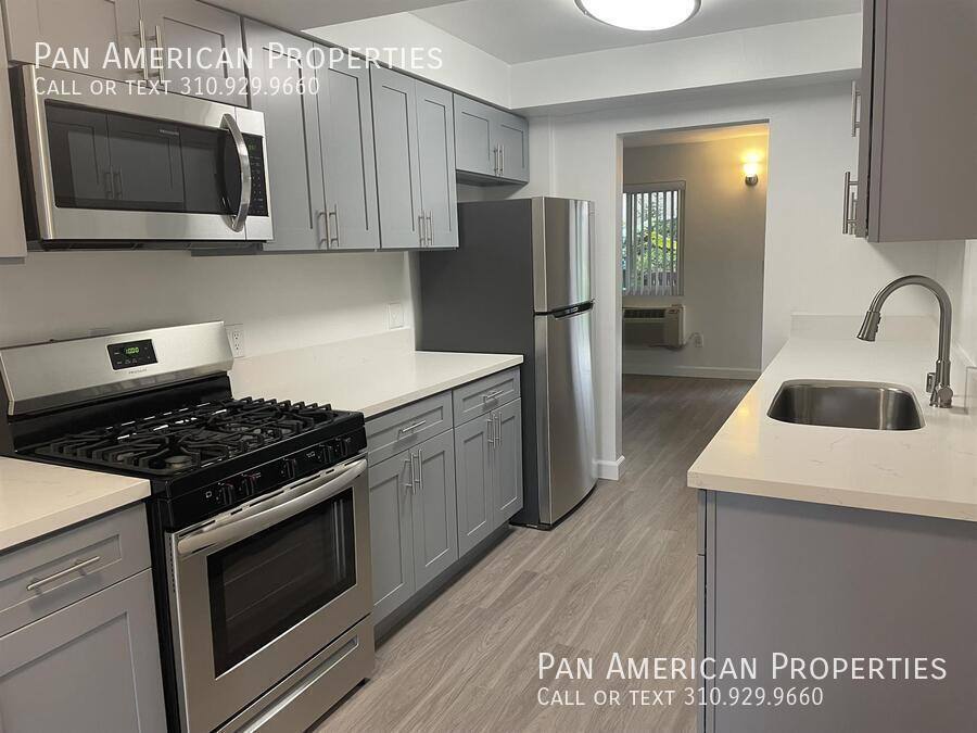 Apartment for rent at 400 Merrimac Way #24, Costa Mesa, CA 92626