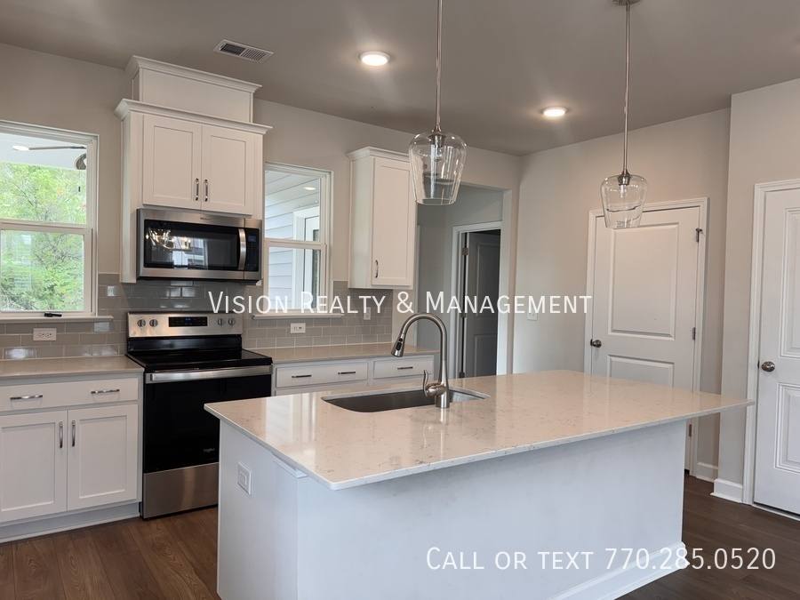 Townhouse for rent at 141 Winding River Dr, Johns Island, SC 29455