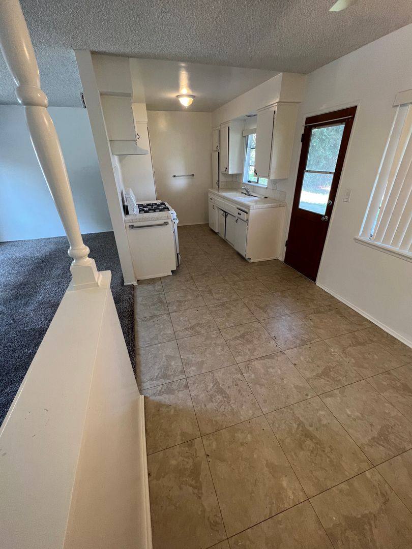 Apartment for rent at 625 Kansas St, Redlands, CA 92373