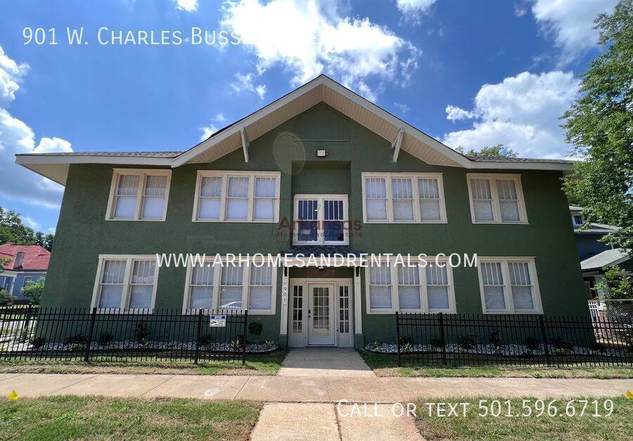 Apartment for rent at 901 W Charles Bussey St #C, Little Rock, AR 72206