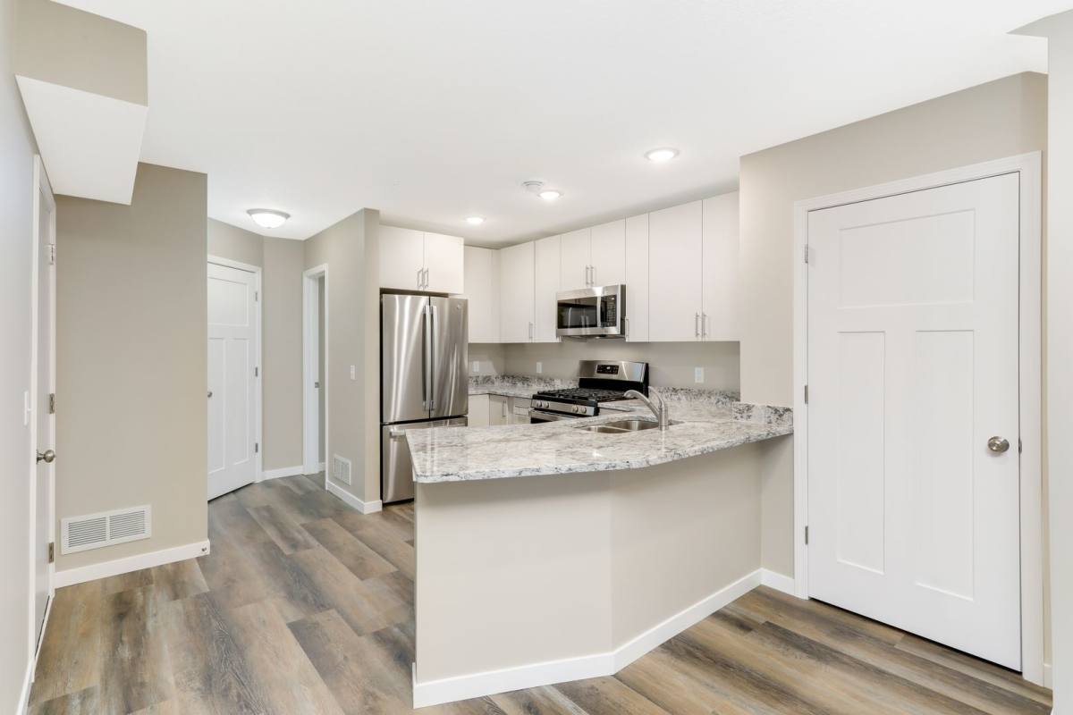 Townhouse for rent at 6044 Manchester Ave NE, Albertville, MN 55301