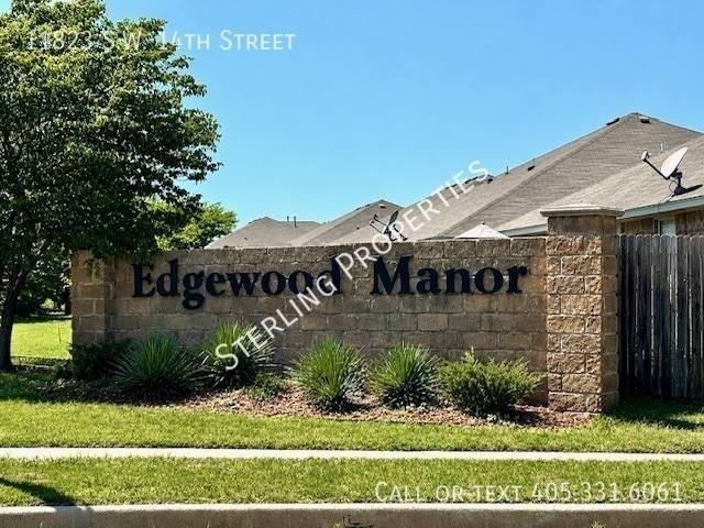 Apartment for rent at 11823 SW 14th St, Yukon, OK 73099
