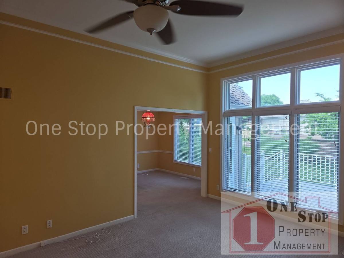 House for rent at 5222 W 121st St, Leawood, KS 66209