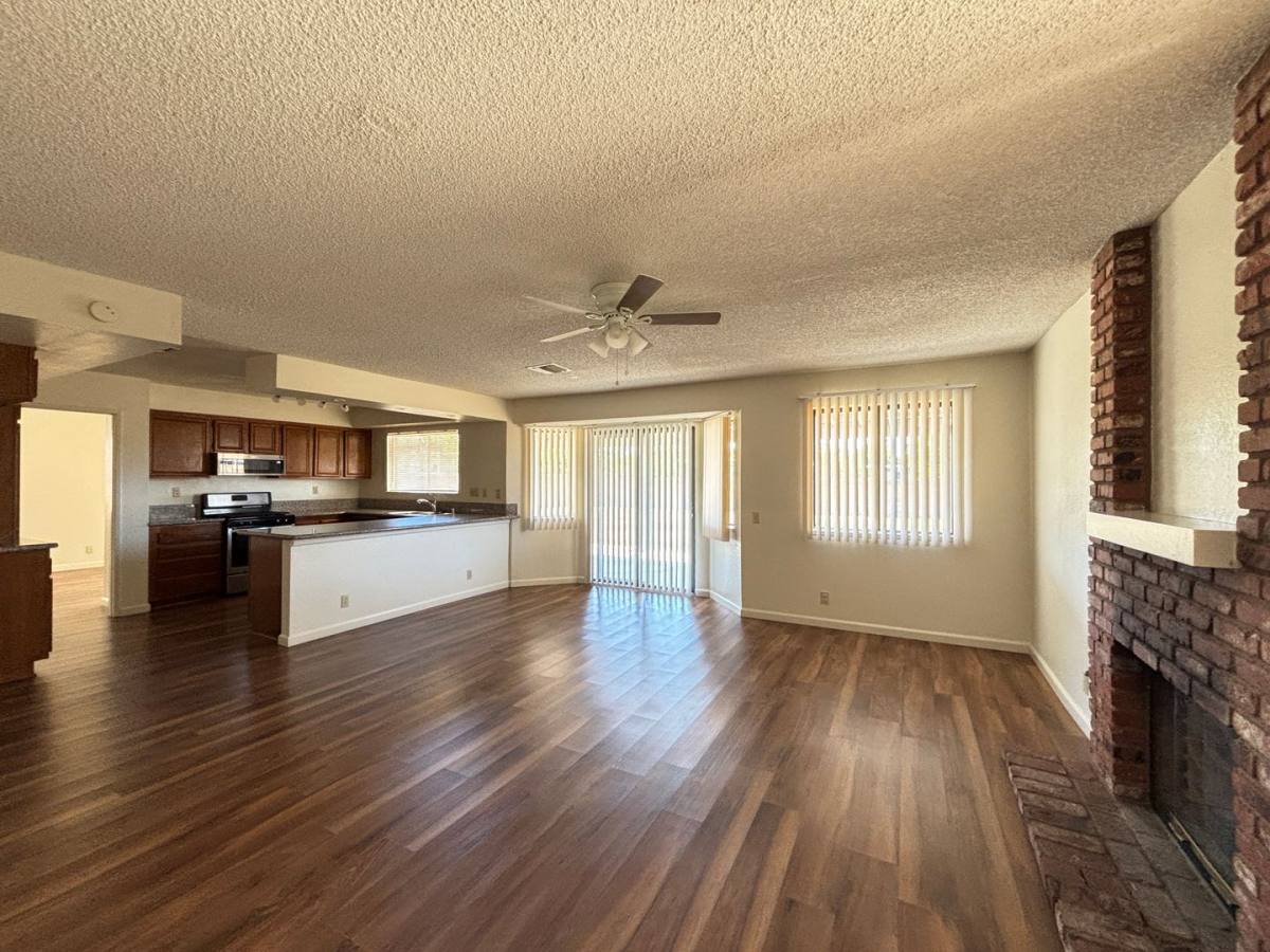 House for rent at 43909 Kennsington Place, Lancaster, CA 93536
