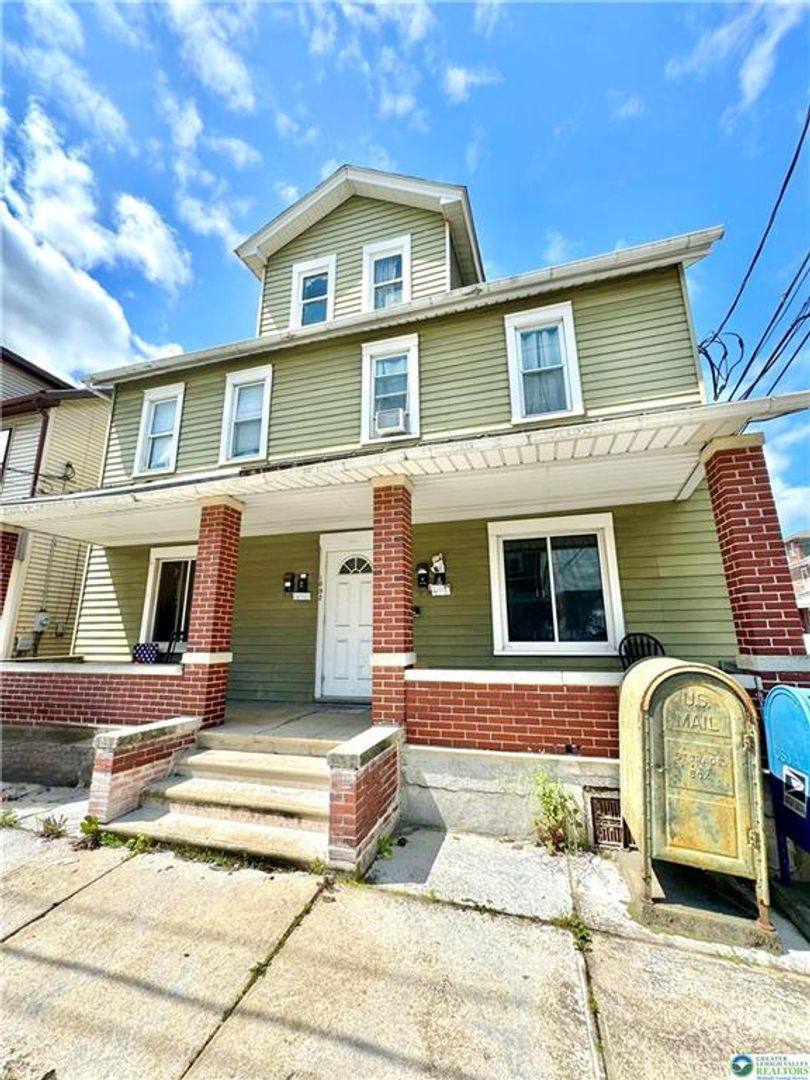 Apartment for rent at 1690 Newport Ave, Northampton, PA 18067
