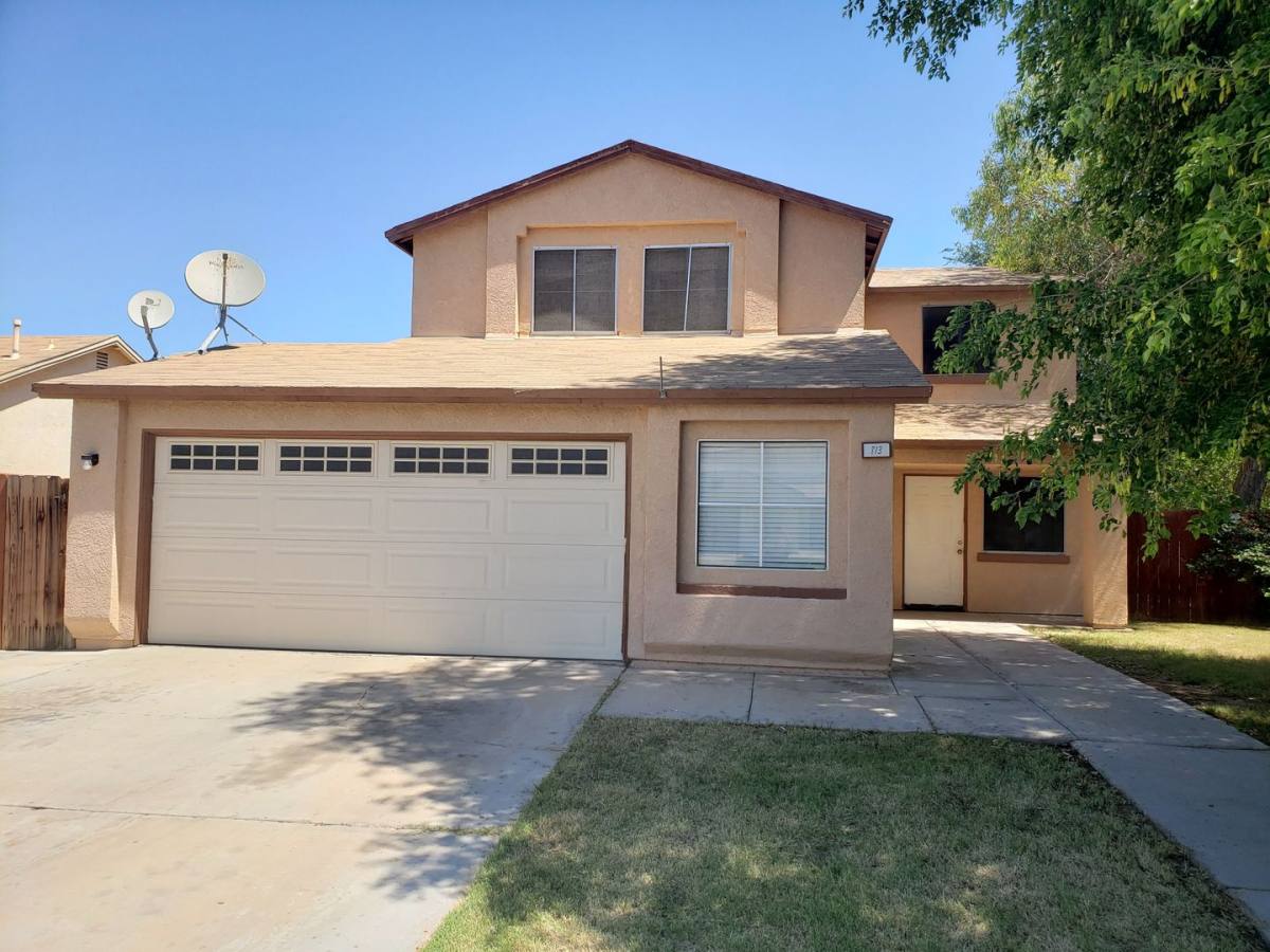 House for rent at 813 Steven St, Brawley, CA 92227