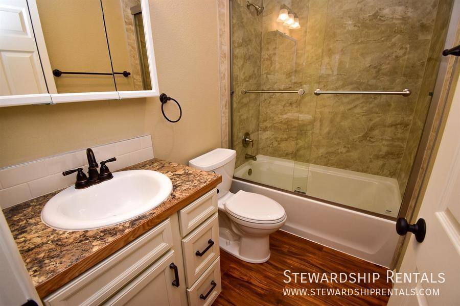 Apartment for rent at 754 W 12th Ave #A, Eugene, OR 97402