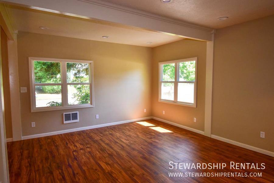 Apartment for rent at 754 W 12th Ave #A, Eugene, OR 97402