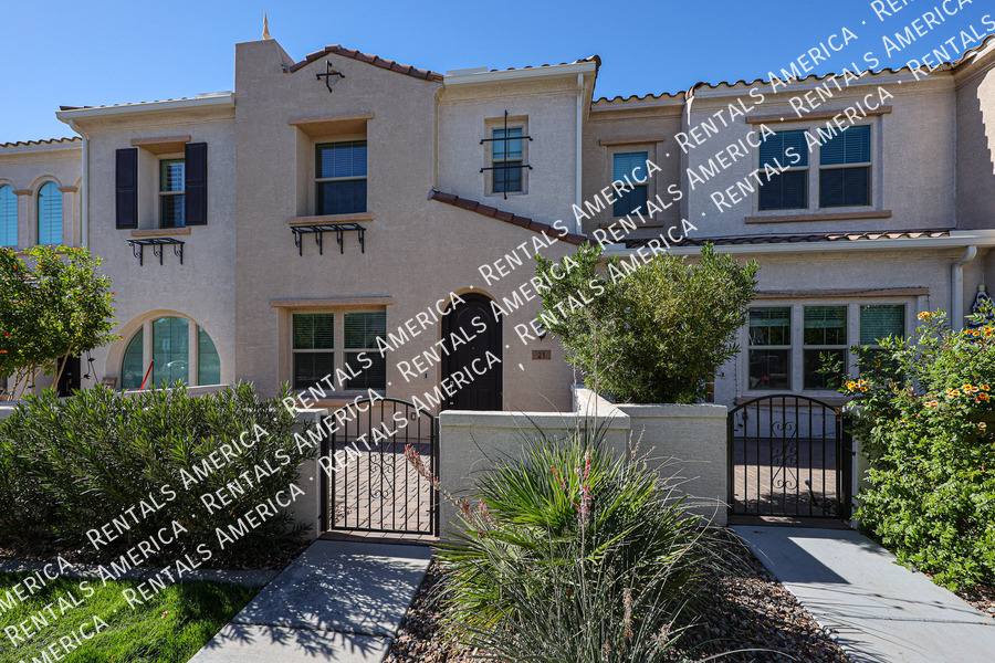 Townhouse for rent at 4077 S Sabrina Dr #21, Chandler, AZ 85248