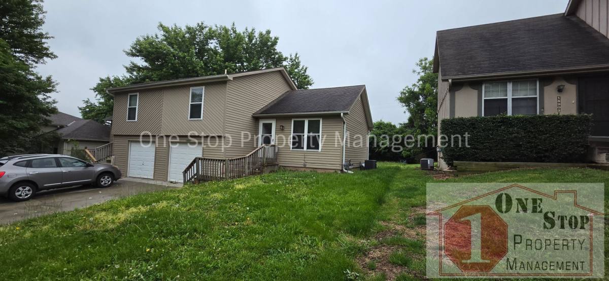House for rent at 18905 E 18th St N, Independence, MO 64058