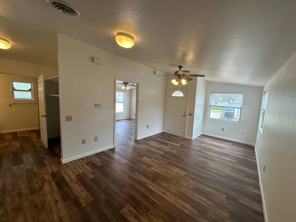 Apartment for rent at 1609-1611 Broadway St, Quincy, IL 62301