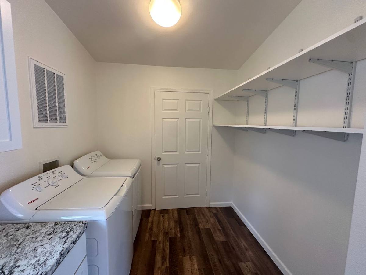 Apartment for rent at 1609-1611 Broadway St, Quincy, IL 62301